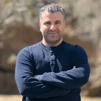 سالار ارزیده سالار ارزیده توسعه دهنده نوآوری، توسعه دهنده کسب وکار